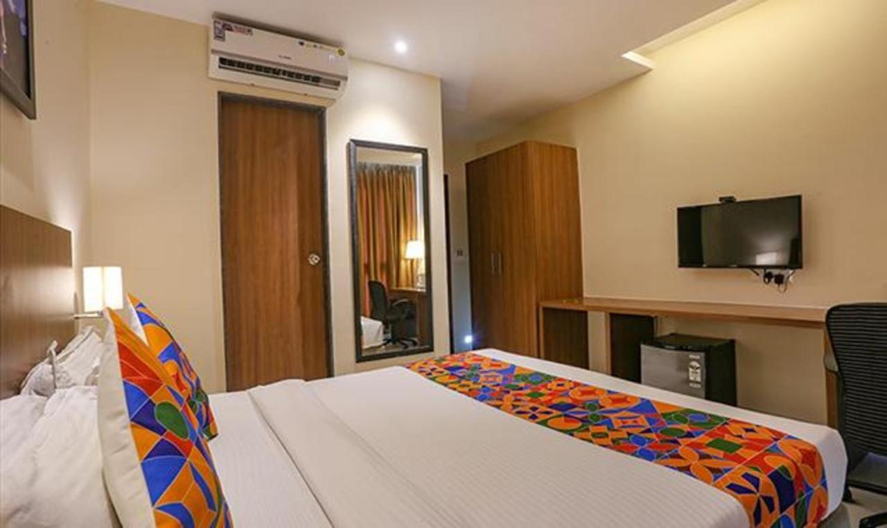 Fabhotel Royal International - Nr Mumbai International Airport Exteriör bild