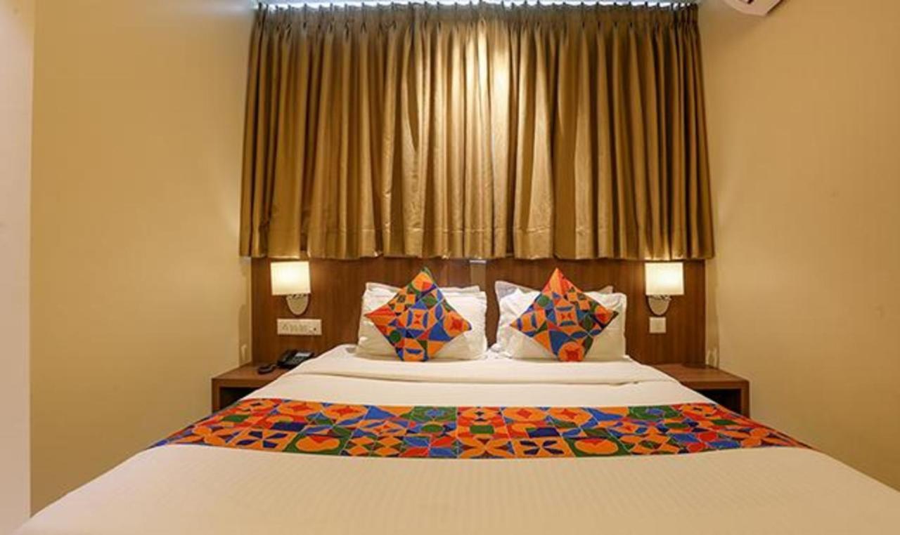 Fabhotel Royal International - Nr Mumbai International Airport Exteriör bild