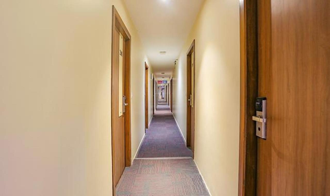 Fabhotel Royal International - Nr Mumbai International Airport Exteriör bild