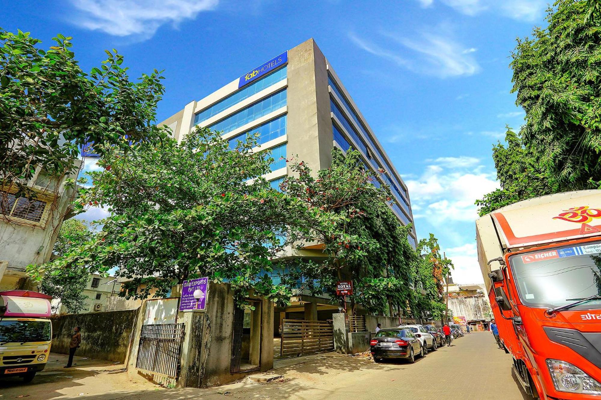 Fabhotel Royal International - Nr Mumbai International Airport Exteriör bild